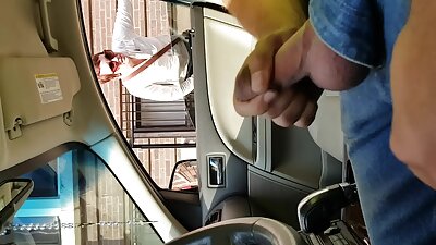 Kuum Milf Slut Seduces Ja Fucks Tema Naaber